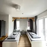 Renoviertes Monteurhaus In Im Altbau-flair Für 10 Personen! *