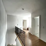 Renoviertes Monteurhaus In Im Altbau-flair Für 10 Personen!