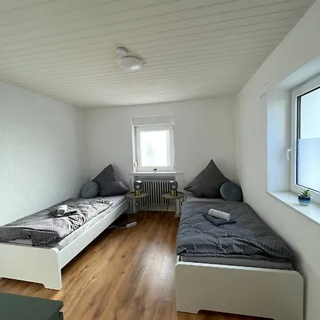 Renoviertes Haus In Im Altbau-flair Fuer 10 Personen!