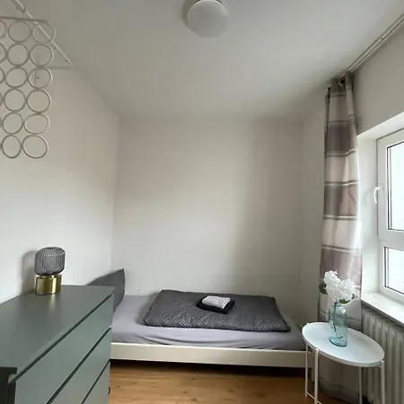Renoviertes Monteurhaus In Im Altbau-flair Fuer 10 Personen! *