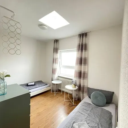Apartmán Renoviertes Monteurhaus In Im Altbau-flair Fuer 10 Personen! Ochtendung