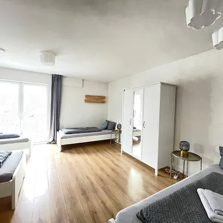 Renoviertes Haus In Im Altbau-flair Fuer 10 Personen!