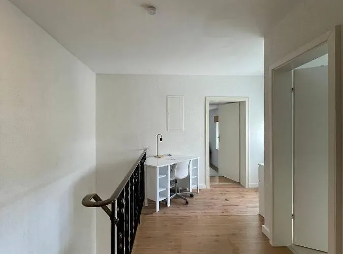 Renoviertes Haus In Im Altbau-flair Fuer 10 Personen! Ochtendung