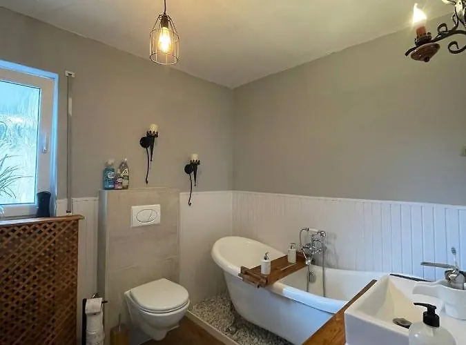 Apartamento Renoviertes Haus In Im Altbau-flair Fuer 10 Personen! Ochtendung