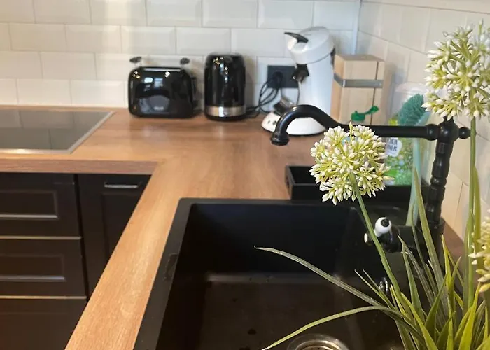 Apartamento Renoviertes Haus In Im Altbau-flair Fuer 10 Personen! *