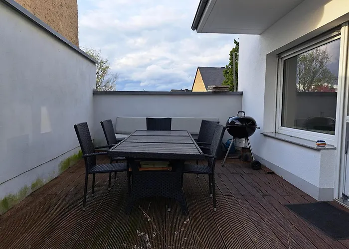 Apartamento Renoviertes Haus In Im Altbau-flair Fuer 10 Personen!