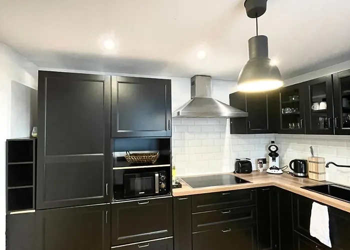 Renoviertes Haus In Im Altbau-flair Fuer 10 Personen! Apartamento Ochtendung