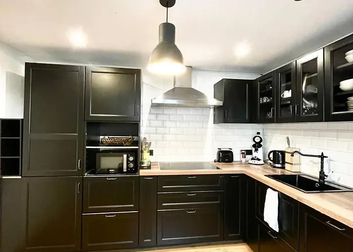 Apartamento Renoviertes Haus In Im Altbau-flair Fuer 10 Personen! *