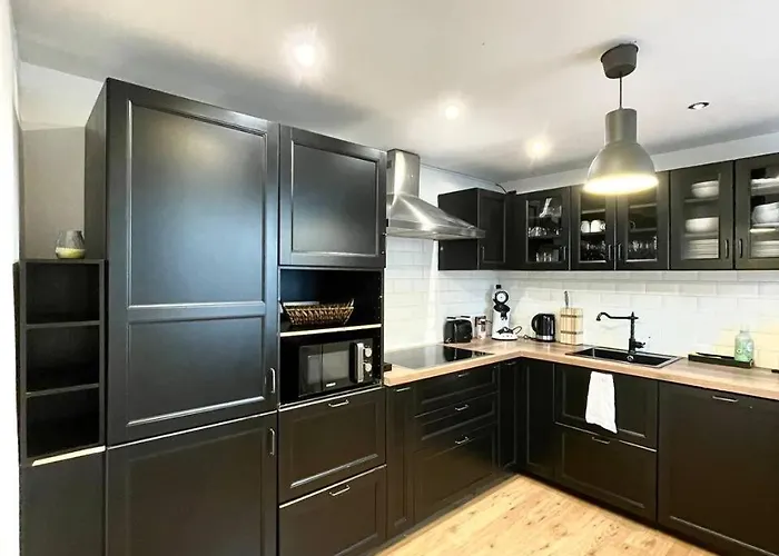 Renoviertes Haus In Im Altbau-flair Fuer 10 Personen! Apartamento