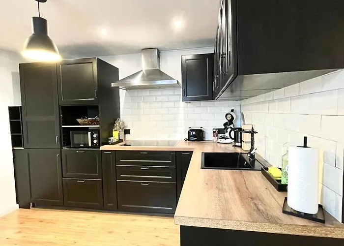 Renoviertes Haus In Im Altbau-flair Fuer 10 Personen!