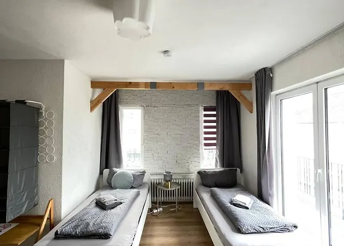 Renoviertes Haus In Im Altbau-flair Fuer 10 Personen! *