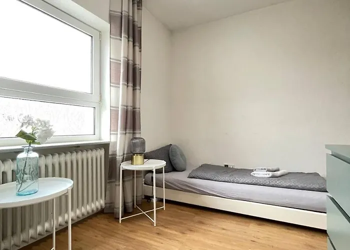 Renoviertes Haus In Im Altbau-flair Fuer 10 Personen! Apartamento