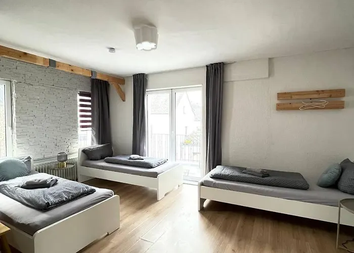 Renoviertes Haus In Im Altbau-flair Fuer 10 Personen! Apartamento *