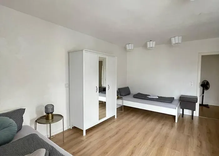 Apartamento Renoviertes Haus In Im Altbau-flair Fuer 10 Personen! *