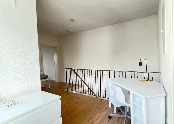 Apartamento Renoviertes Haus In Im Altbau-flair Fuer 10 Personen! *