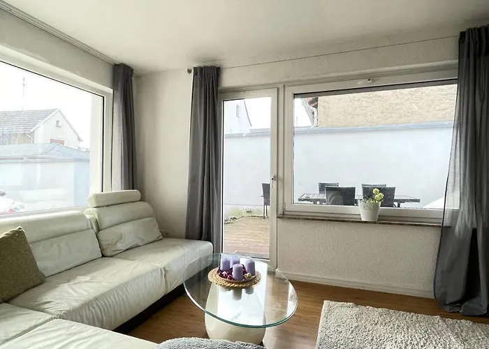 Renoviertes Haus In Im Altbau-flair Fuer 10 Personen! Ochtendung