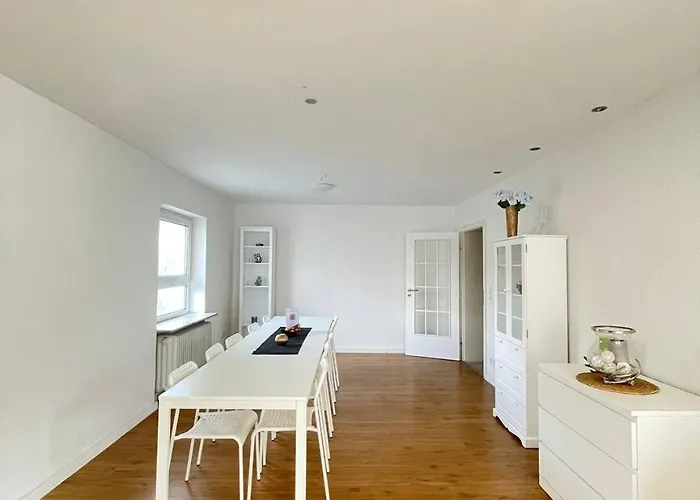 Renoviertes Haus In Im Altbau-flair Fuer 10 Personen!